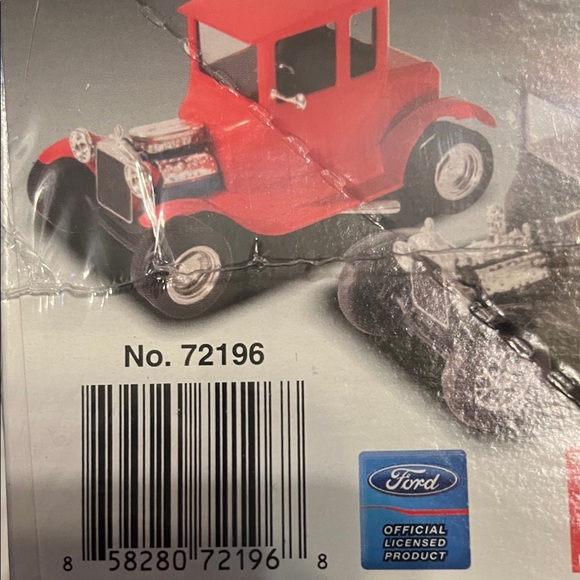 NIB Lindbergh ‘25 Ford 5 Window Tall T Model Kit - Picture 7 of 7